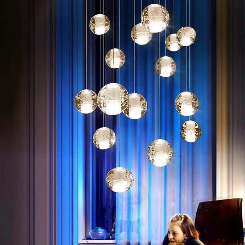 Dernier Modèle Lustre en cristal moderne avec boule tournante led suspendue