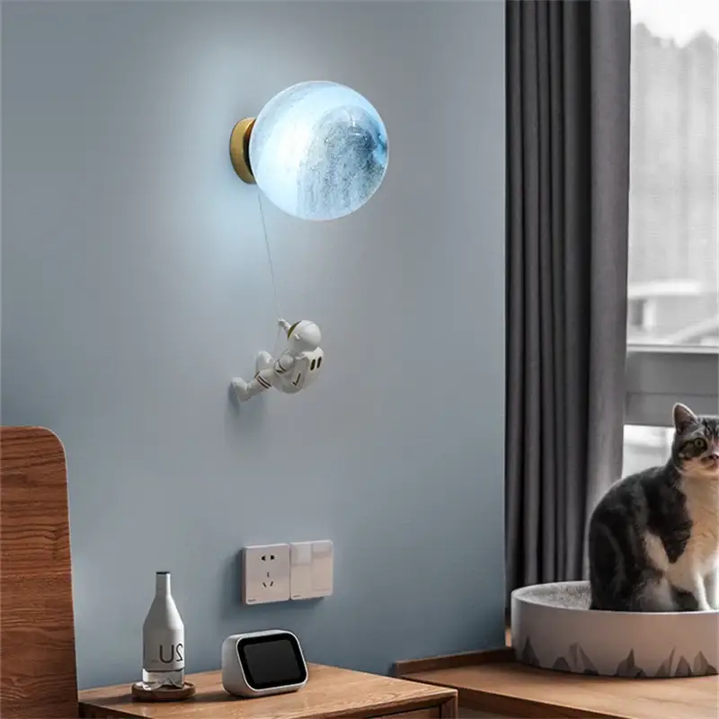 Meilleur Choix Copper astronaut moon wall light for boys