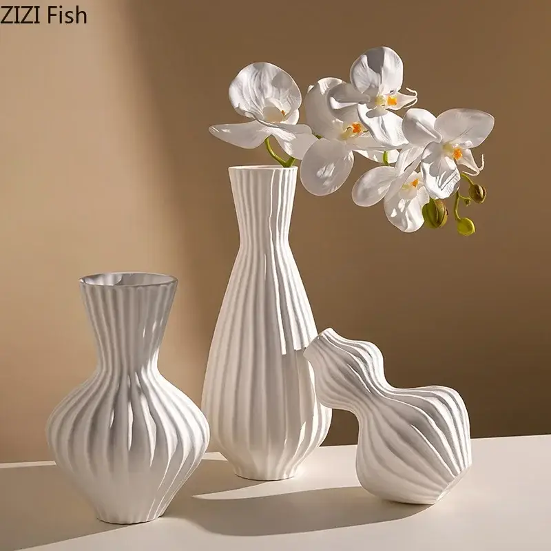 Minimalist ceramic vase for aesthetic floral decoration Satisfait Ou Remboursé