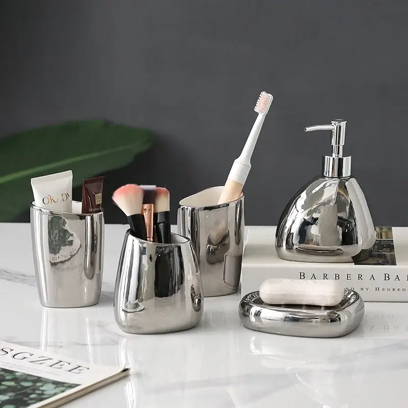 Dernier Modèle Ceramic bathroom accessories for home decor