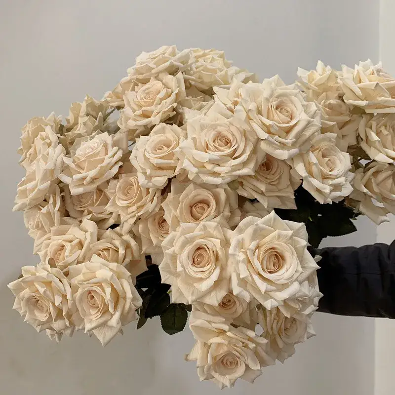 Vintage artificial rose bouquet for wedding decoration Petit Prix
