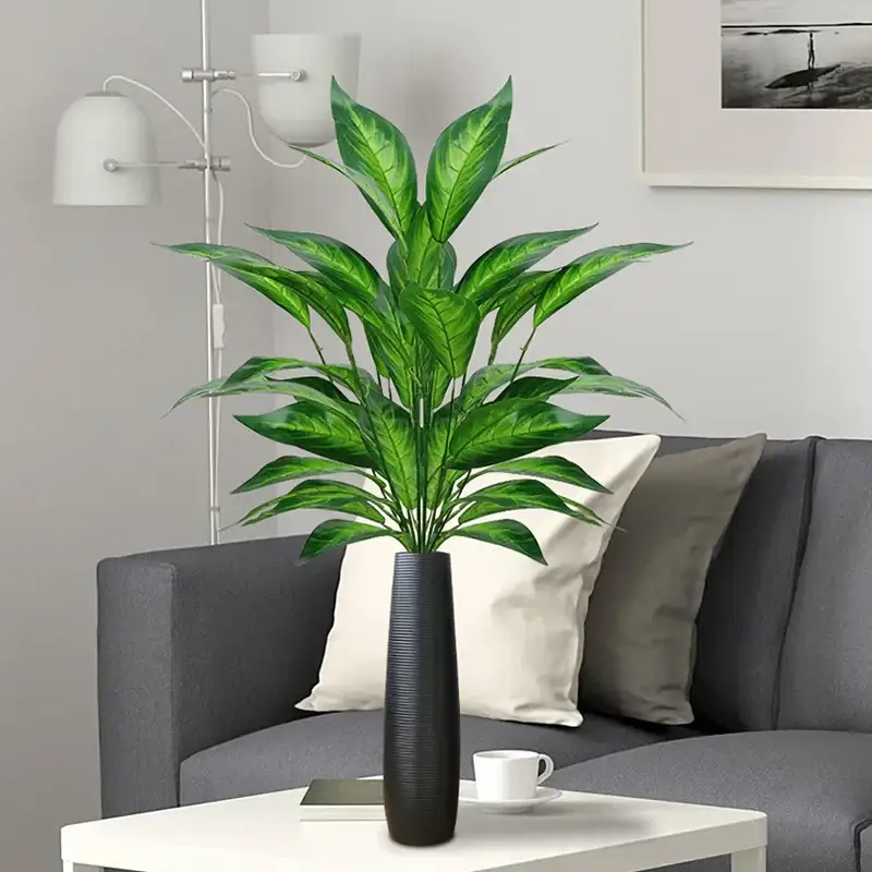 Artificial magnolia branch for outdoor garden decoration Seulement Aujourd'hui