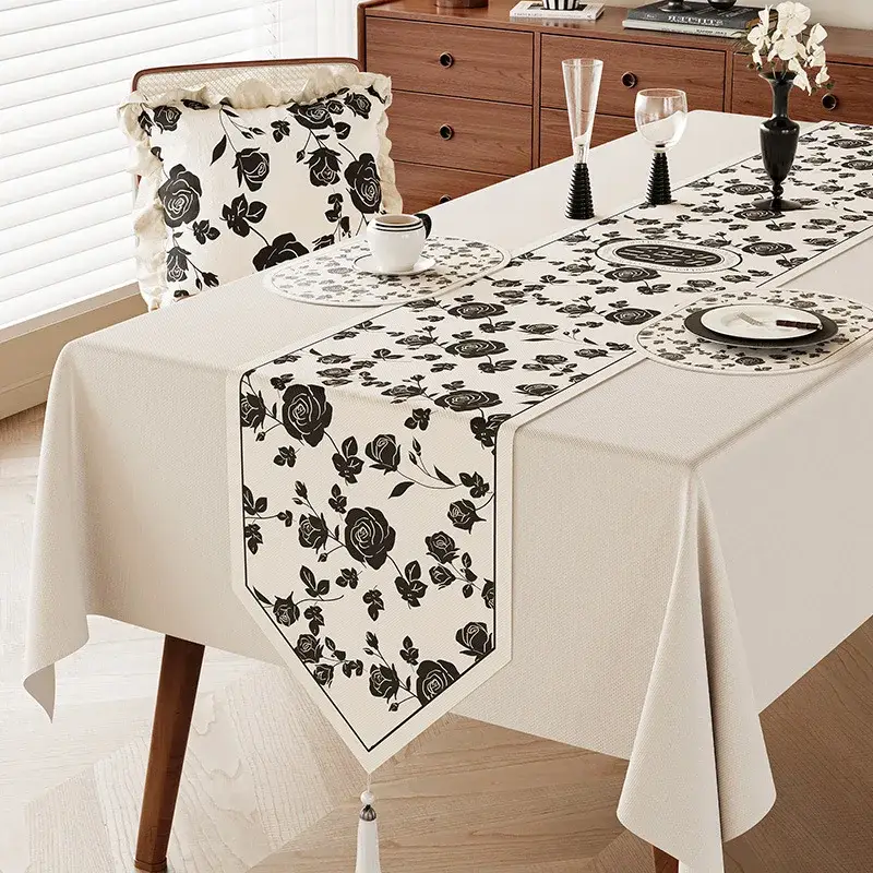 Floral botanical pattern country style table runner Solde