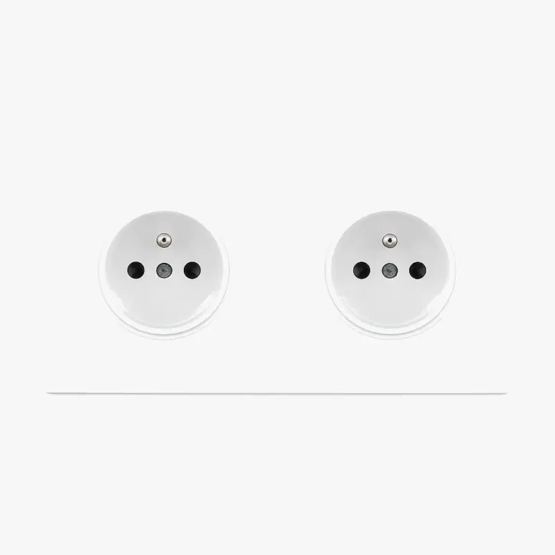Dernier Modèle Double socket outlet in matte white steel