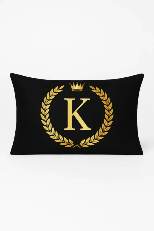 Decorative cushion cover with black and gold letter pattern Commander Maintenant