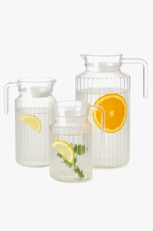 Pas Cher Striped acrylic pitcher with lid and non-slip handle for drinks