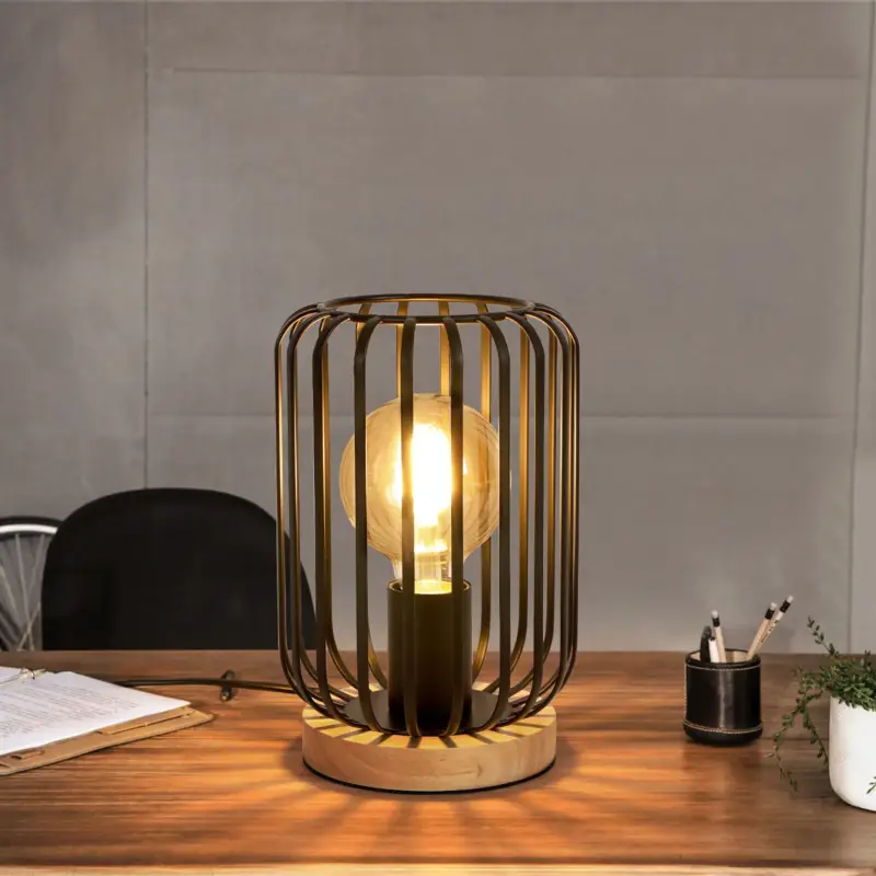 Achetez Aujourd'hui Lampe de Table Moderne en Métal et Bois avec Abat-Jour Ajouré – Compatible avec Ampoules E27