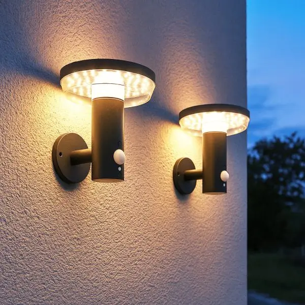 Seulement Aujourd'hui Lot de 2 Appliques murales solaires MIRAMAR Equi. 60W Détecteur de Présence 3 Modes